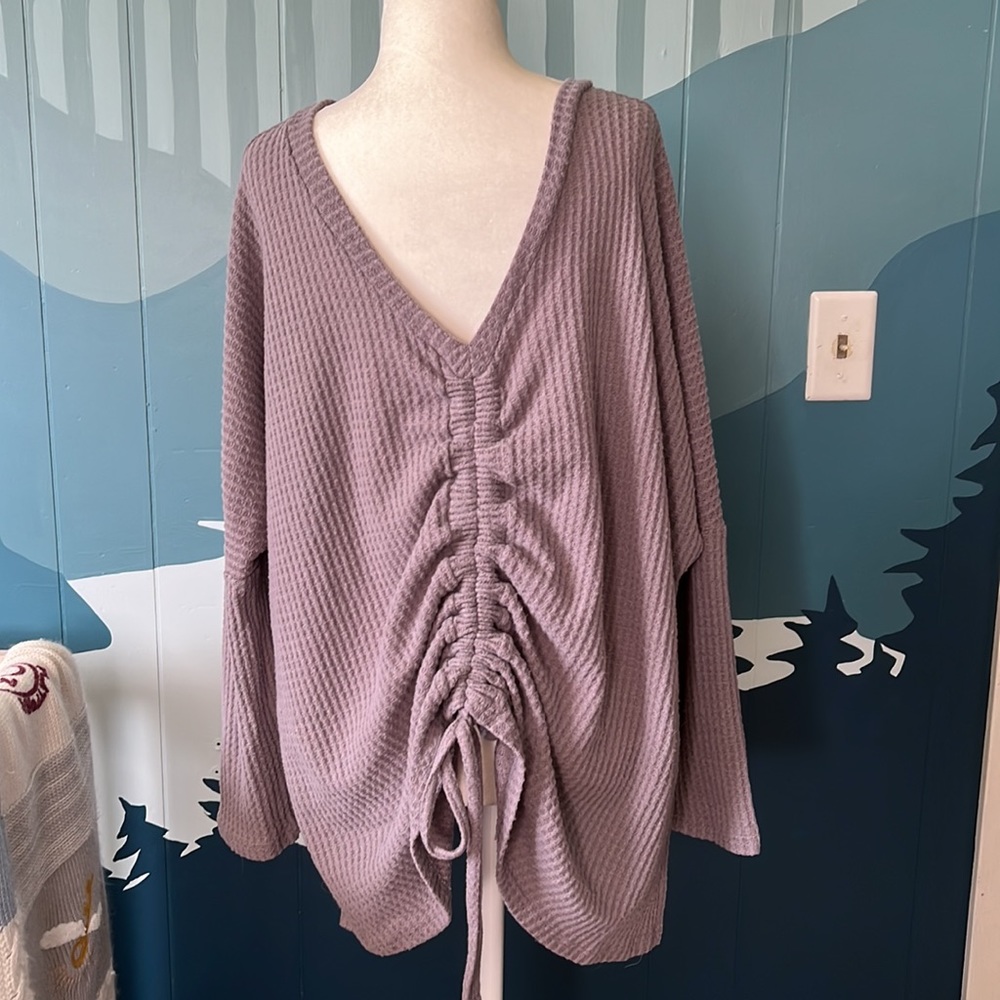 Slouchy V Neck Top - Picture 2 of 6